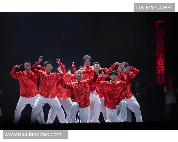 南京街舞队的进攻策略与风格解析引领街舞热潮的背后故事