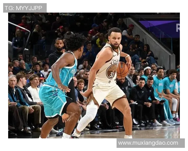 勇士与活塞激战全场精彩录像回顾12月2日比赛亮点分析与精彩瞬间分享