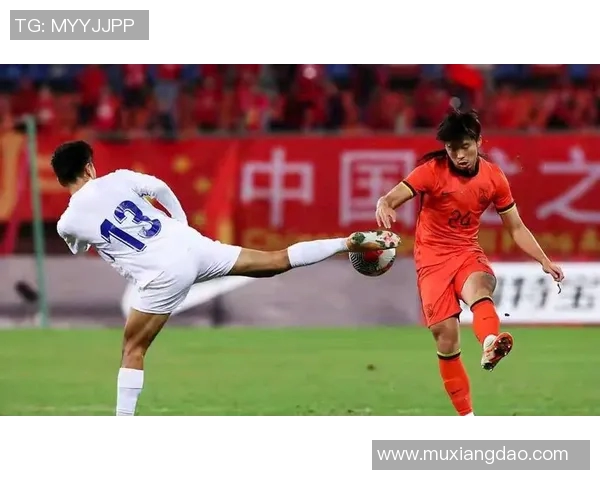 2001年国足对阵阿联酋精彩回顾视频重温经典瞬间与激烈对抗 2001年国足对阵阿联酋精彩回顾视频重温经典瞬间与激烈对抗